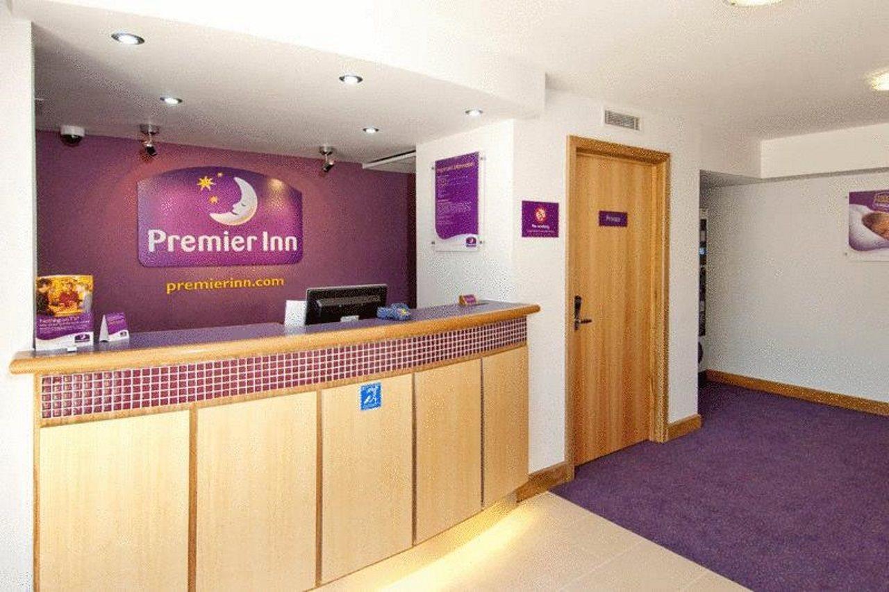 Premier Inn London Ruislip Exterior photo
